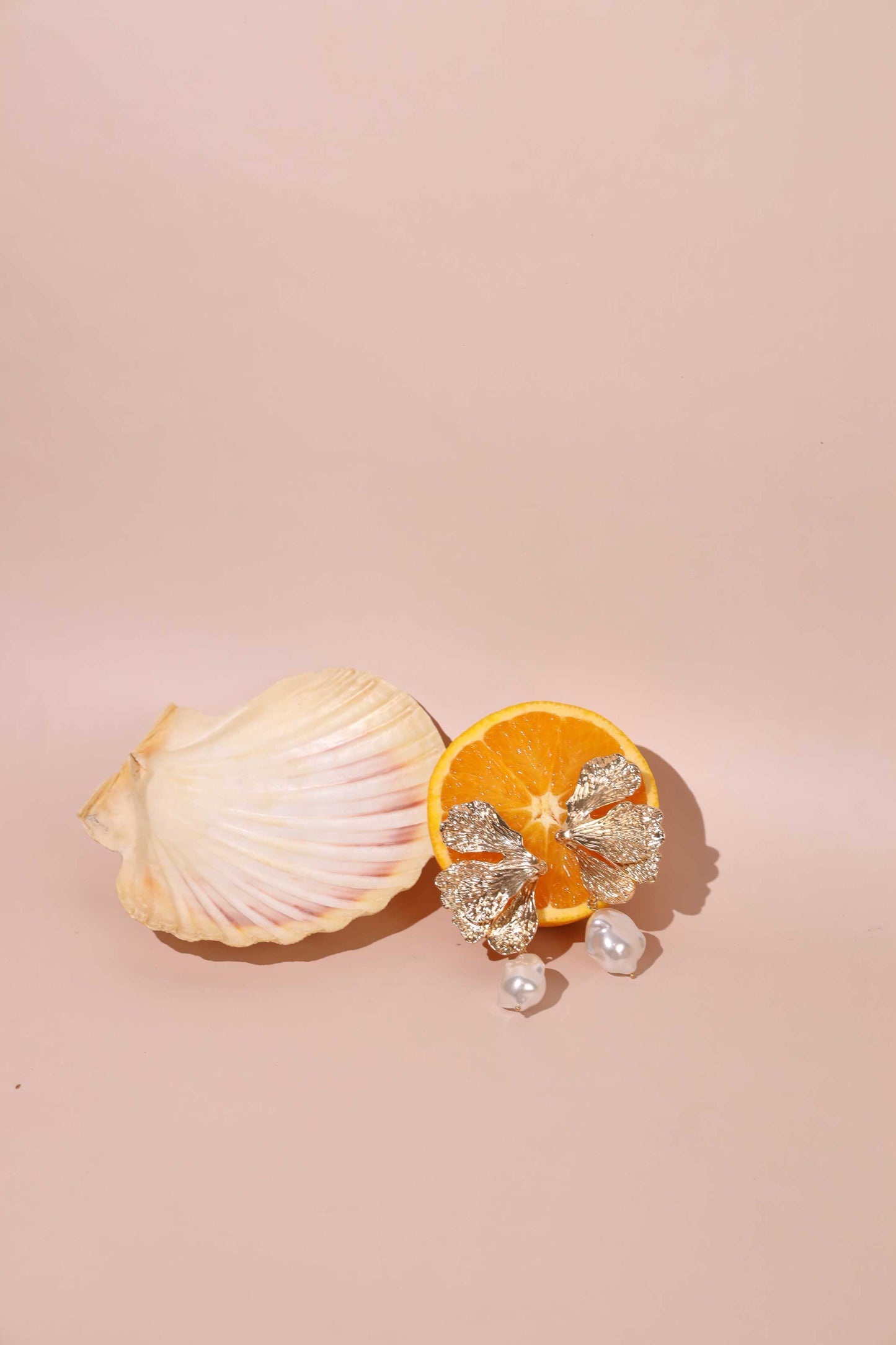 Underwater Forest Earring in Gold Pearl