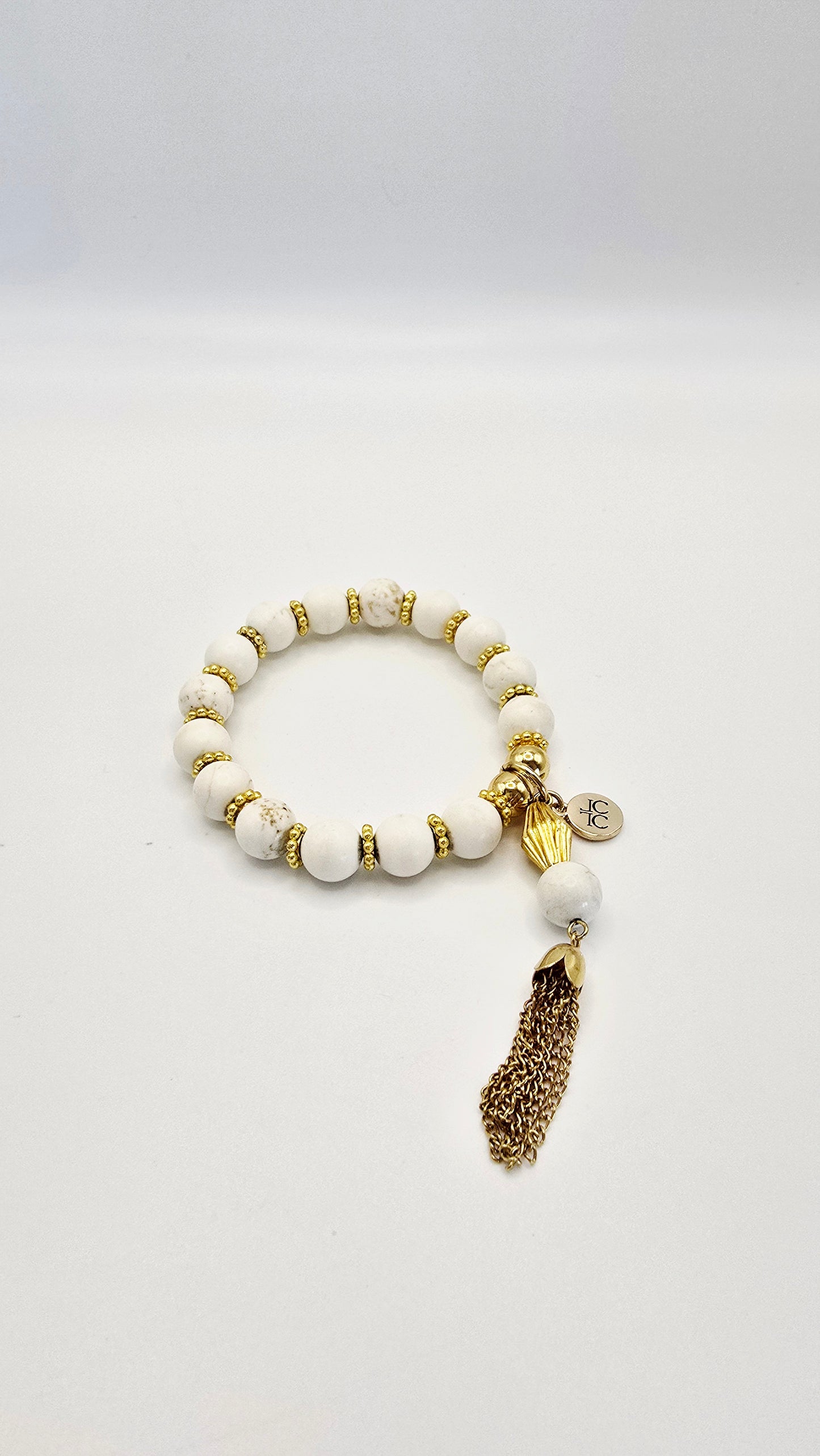 Cruz Charm Bracelet White
