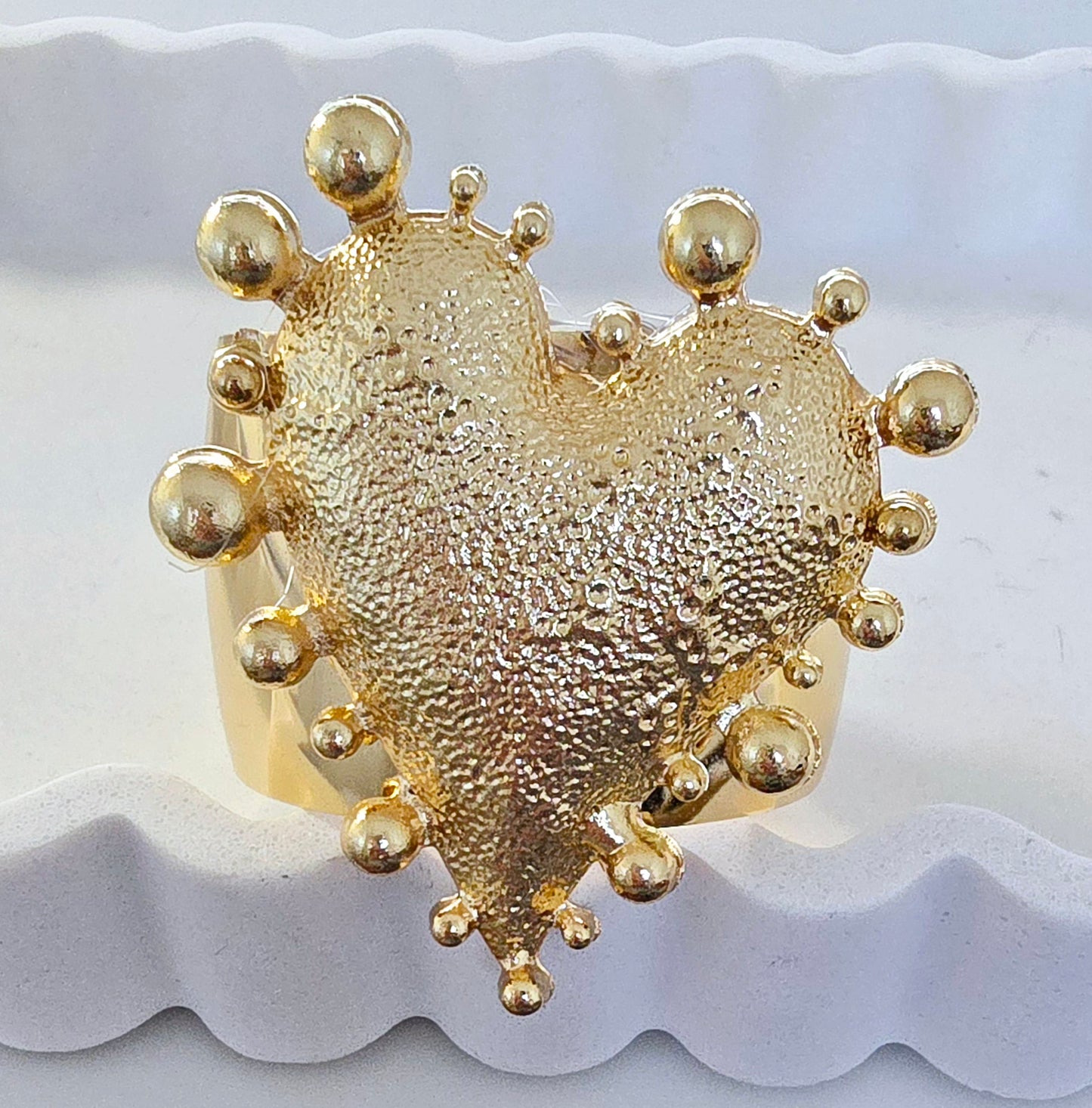 Amore Cuff