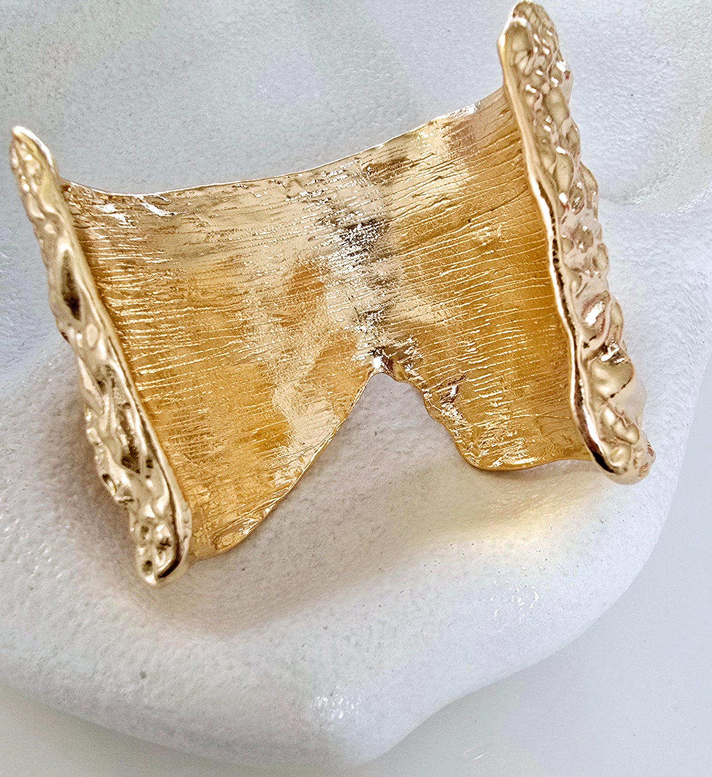 Midnight Wave Cuff