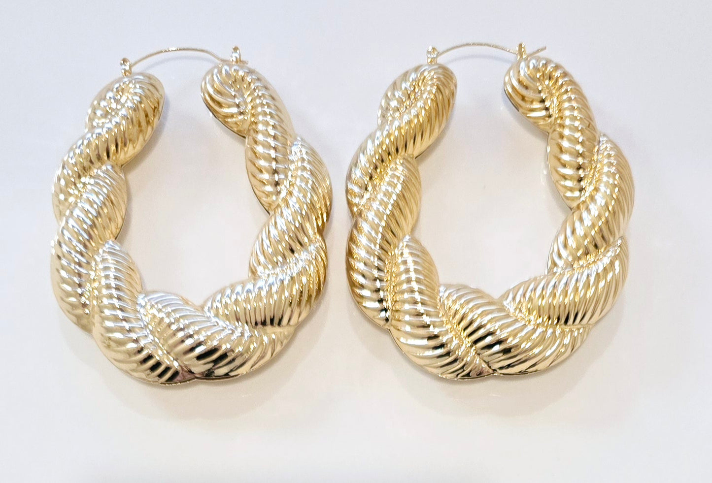Feast Your Eyes Hoop in Gold