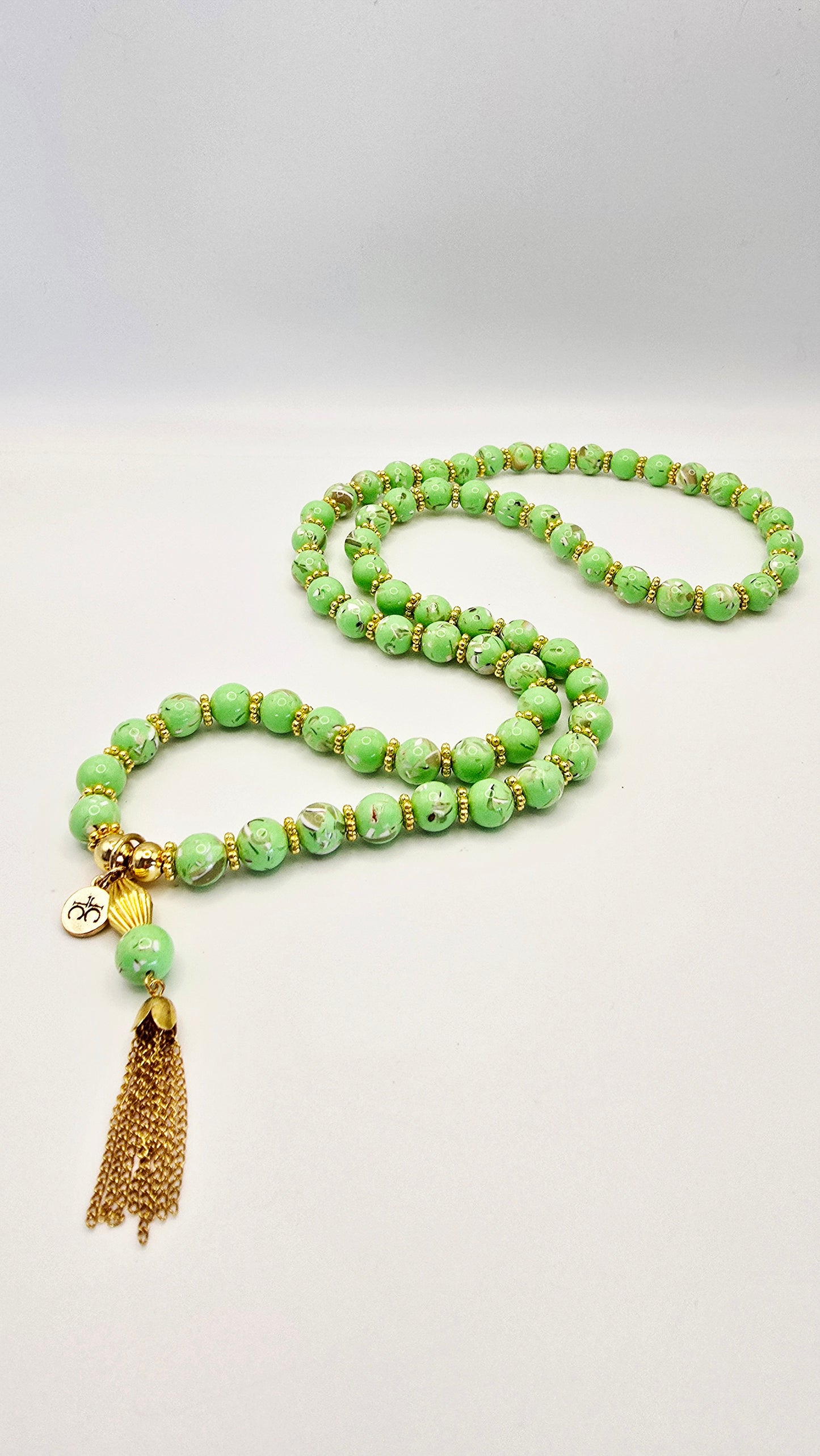 Cruz Charm Necklace Pistachio