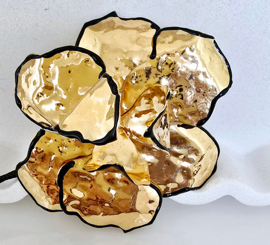 Golden Kiss Necklace